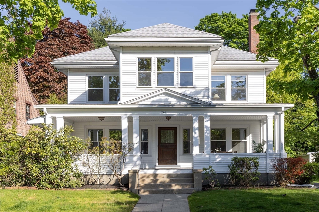 246 Lake Ave