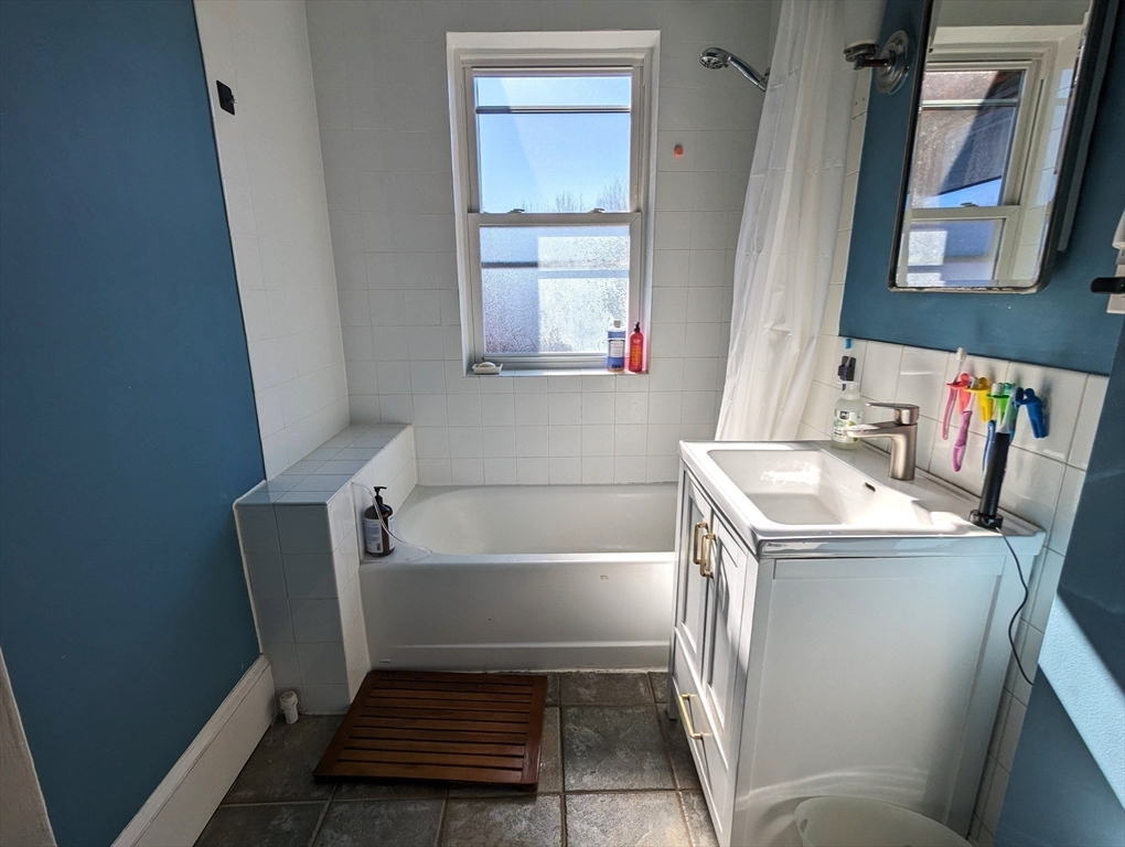 336 Washington St # 3