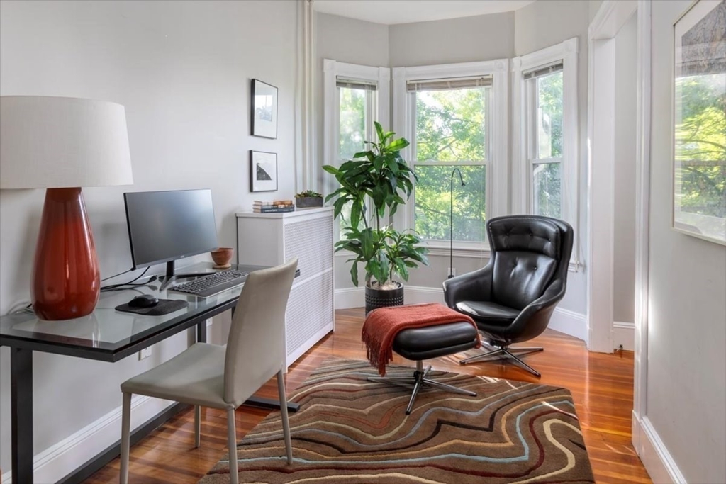 52 Arlington St # 52