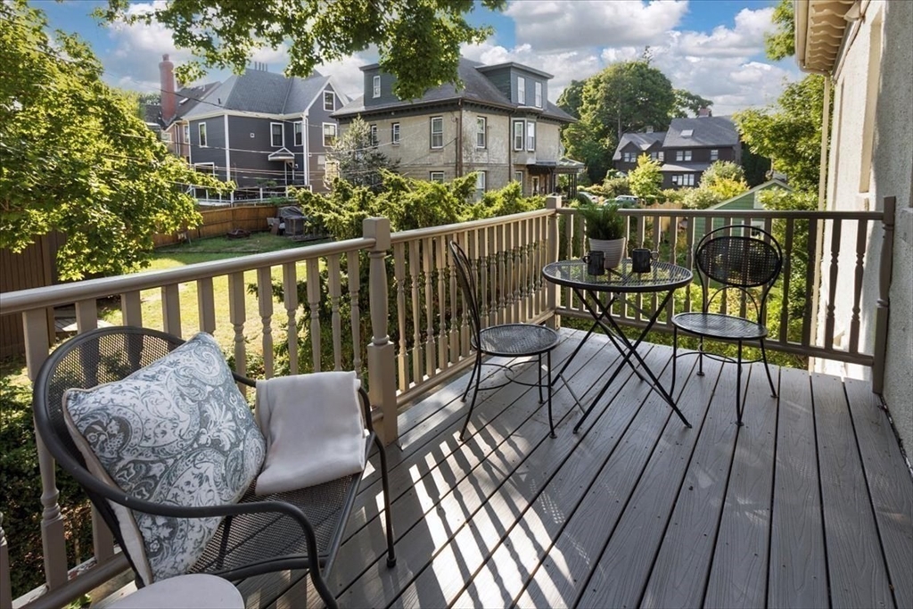 52 Arlington St # 52