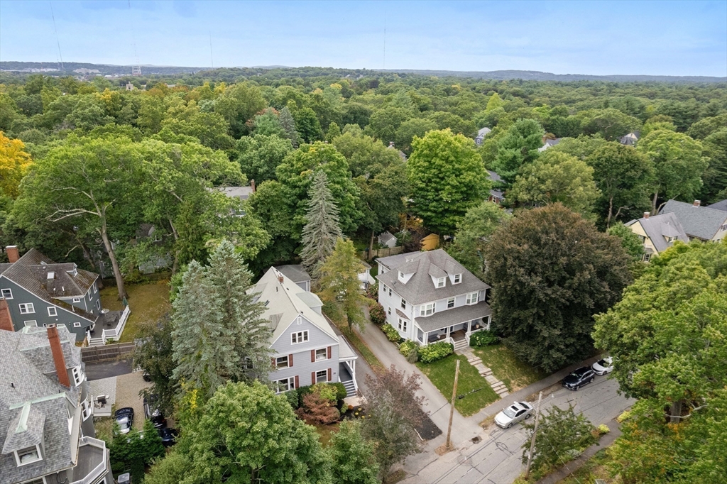 28 Lakewood Rd