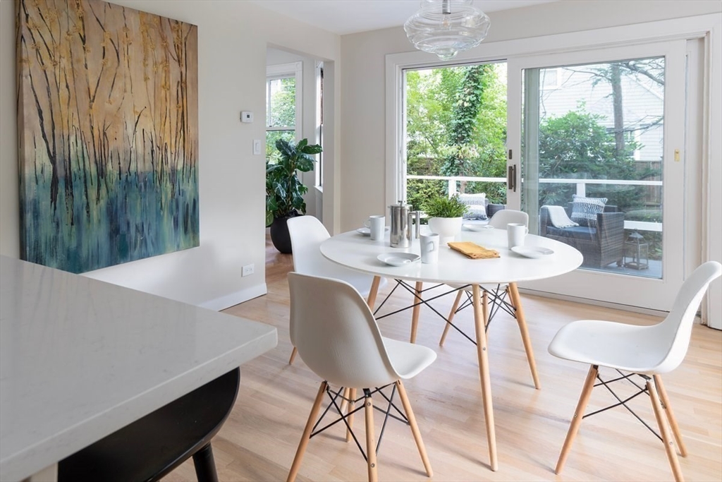 28 Lakewood Rd