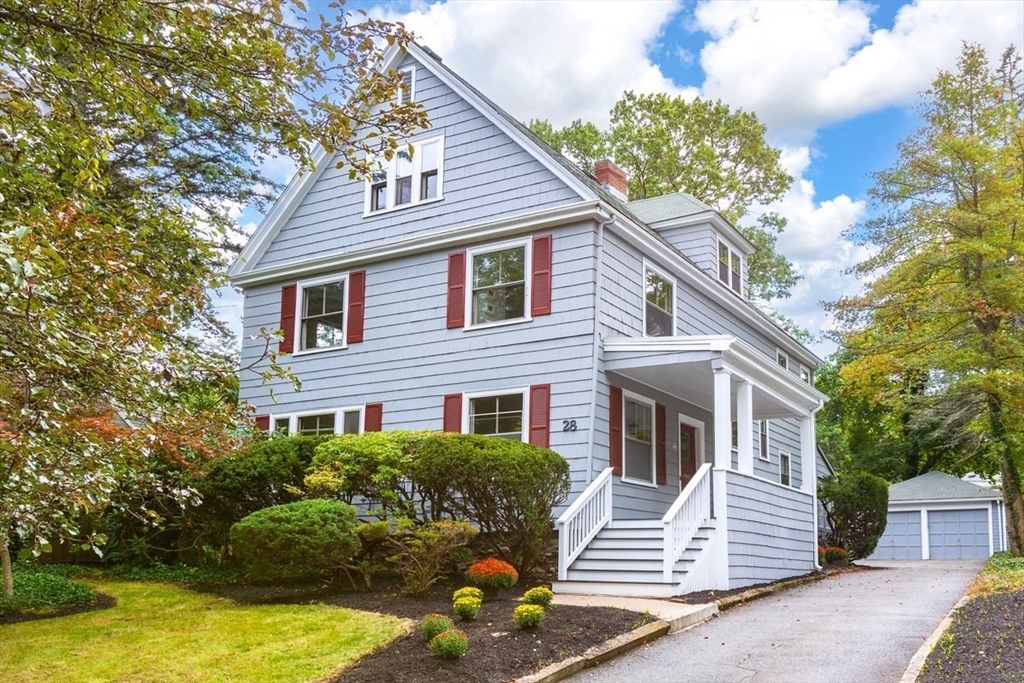 28 Lakewood Rd