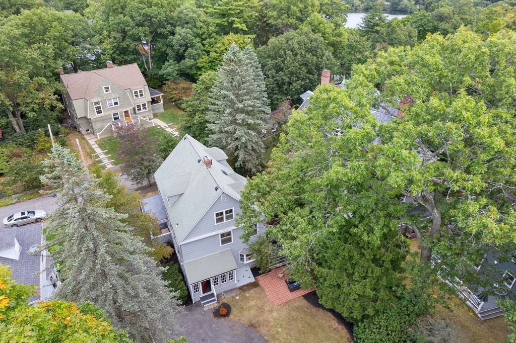 28 Lakewood Rd