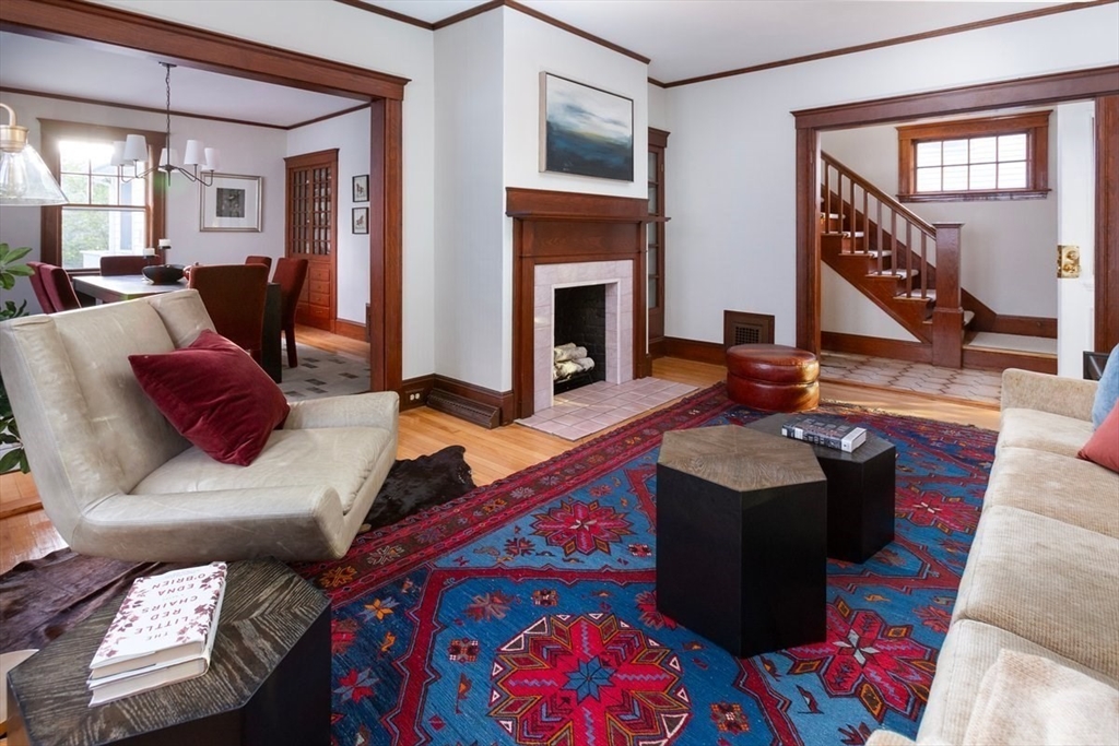 2441 Centre St