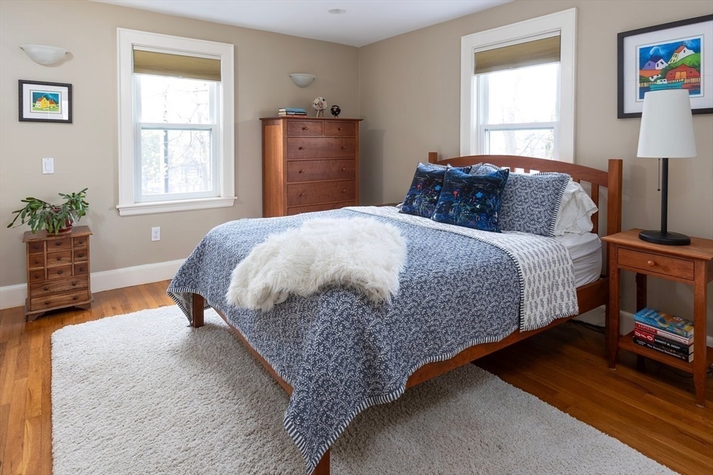 206 Aspinwall Ave # 2