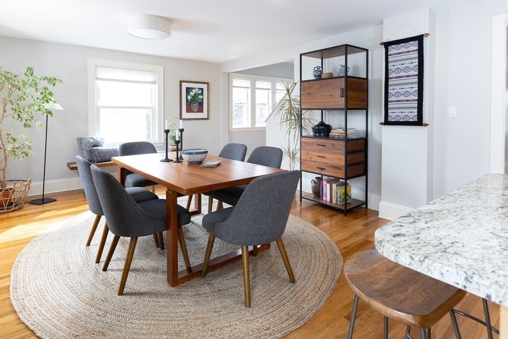 206 Aspinwall Ave # 2