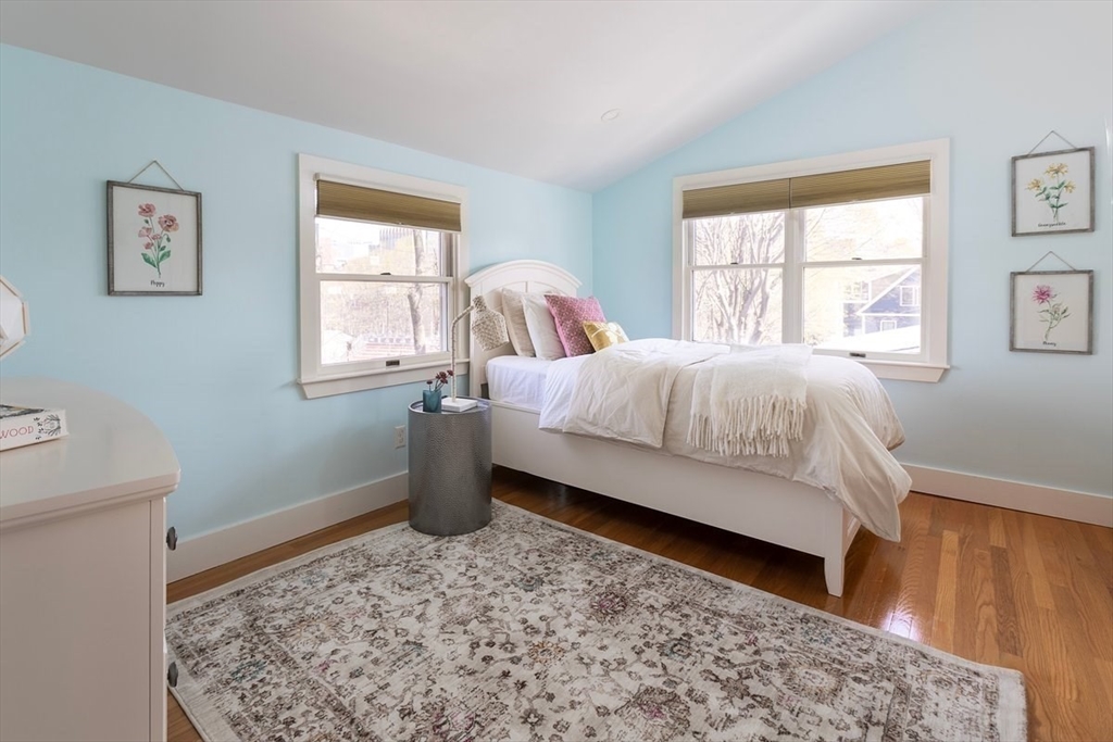 206 Aspinwall Ave # 2