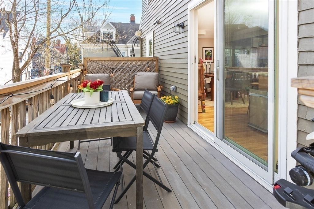 206 Aspinwall Ave # 2