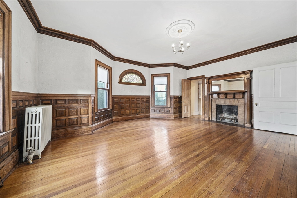62 Fuller St