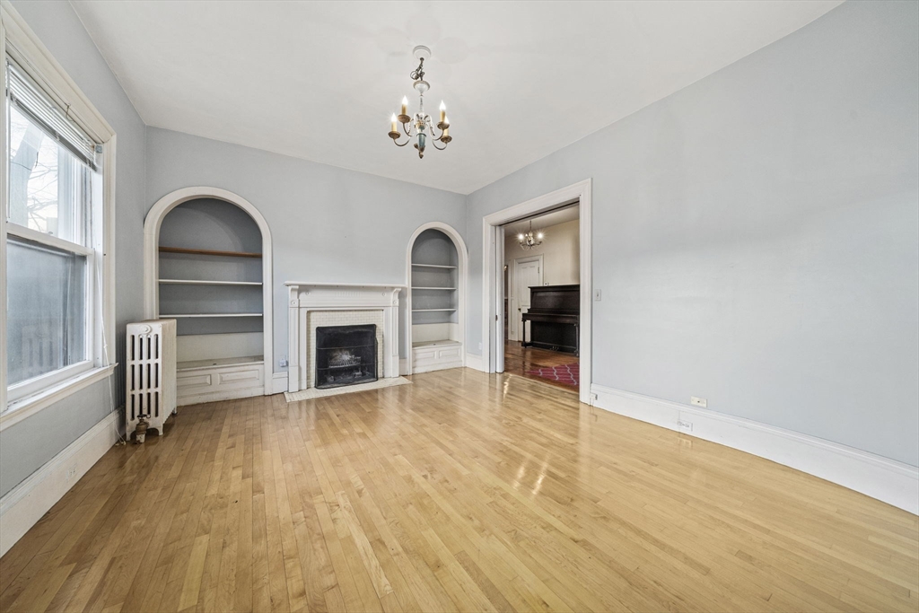62 Fuller St