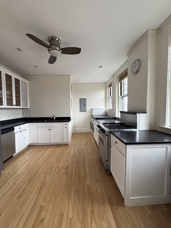 336 Washington St # 3