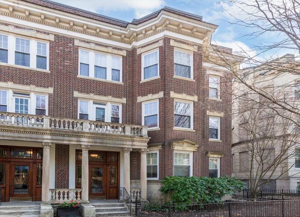 95 Mason Terrace # 6