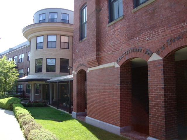 110 Cypress St # 301