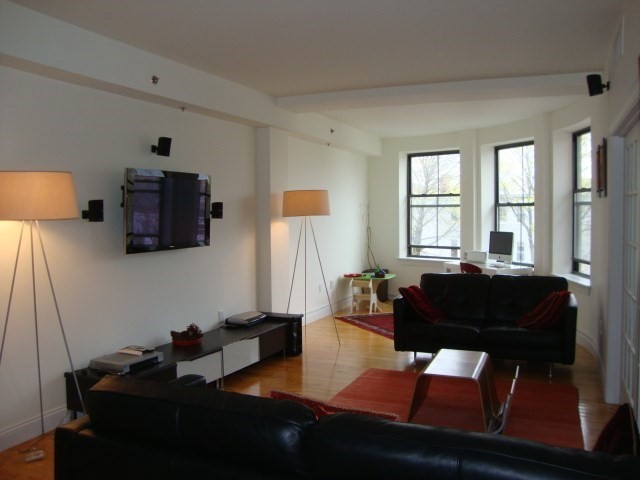 110 Cypress St # 301