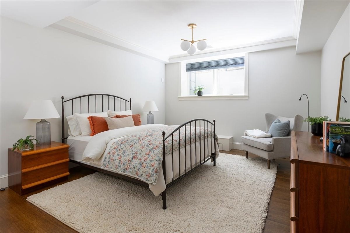 17 Davis Ave. # 1