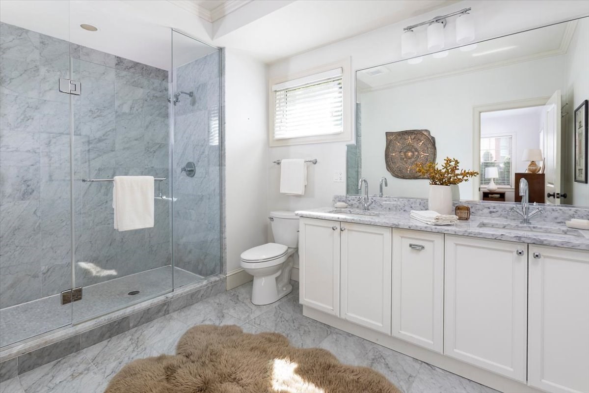 17 Davis Ave. # 1