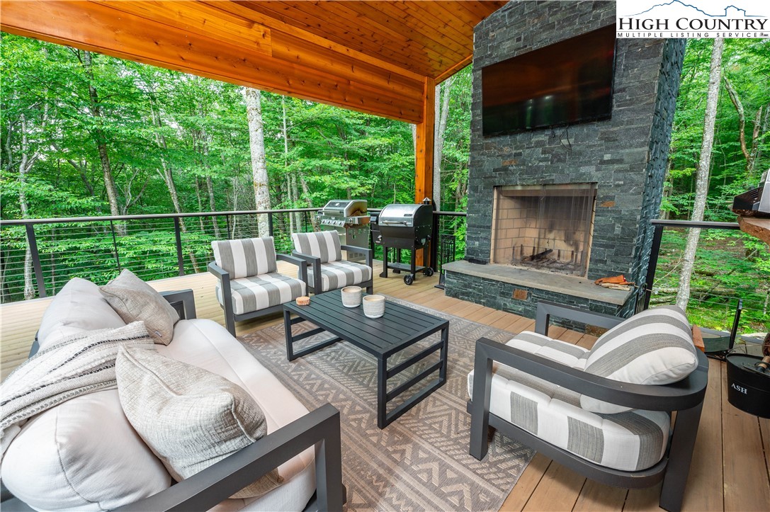 576 Eagle Springs Trail
