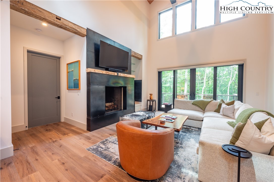 576 Eagle Springs Trail