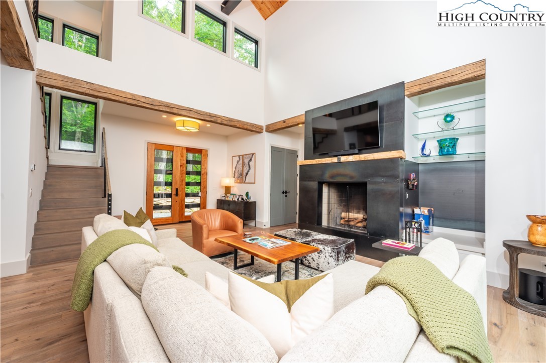 576 Eagle Springs Trail