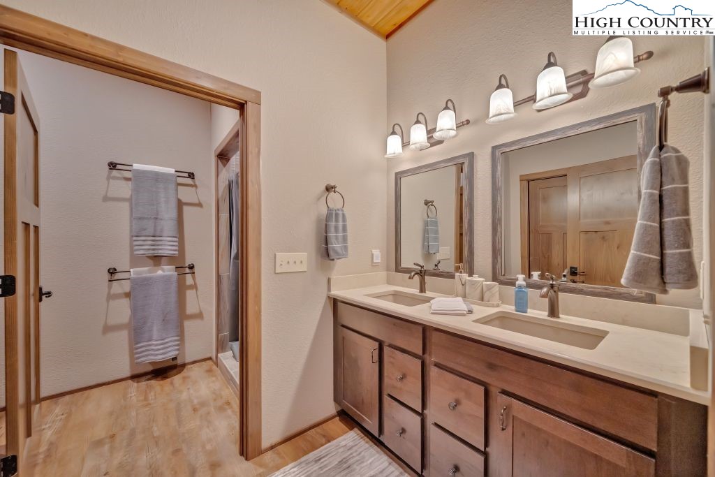 139 Lakeridge Lane