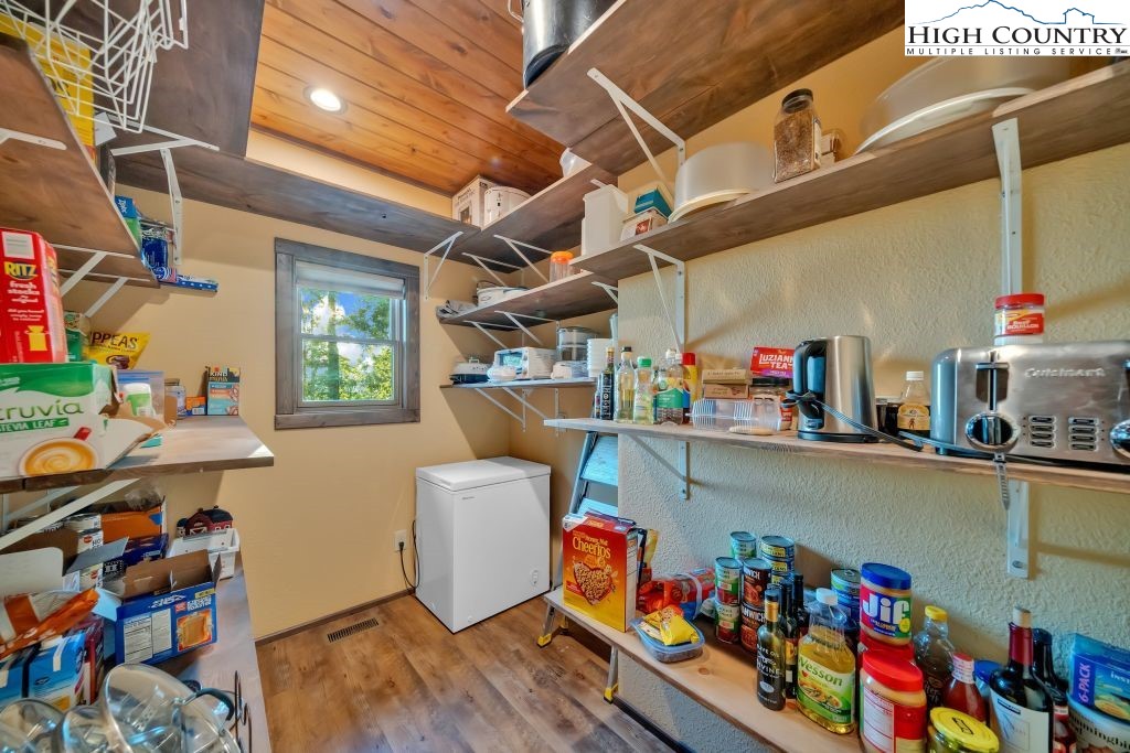 139 Lakeridge Lane