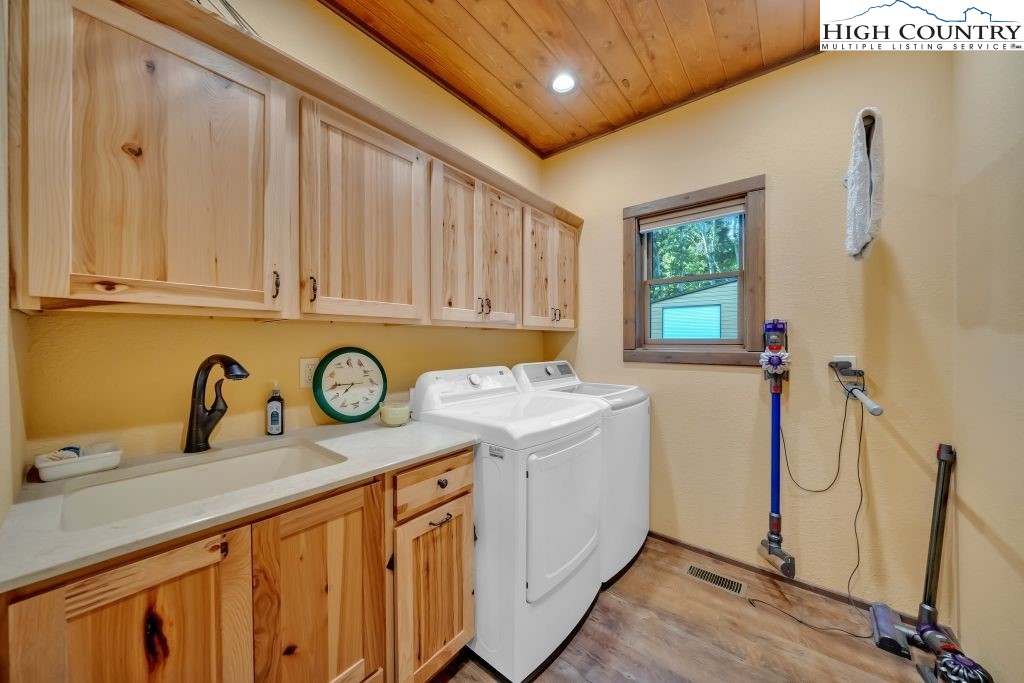 139 Lakeridge Lane