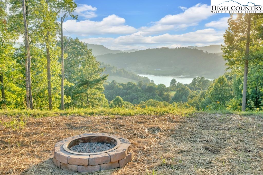 139 Lakeridge Lane