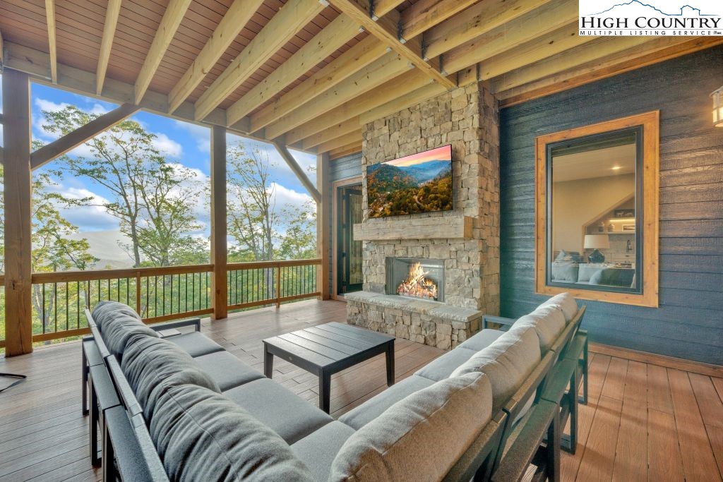1478 Eagles Nest Trail