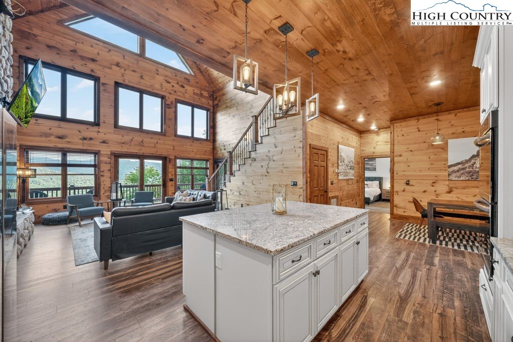 409 Jewelweed Trail