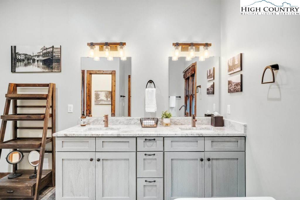 409 Jewelweed Trail