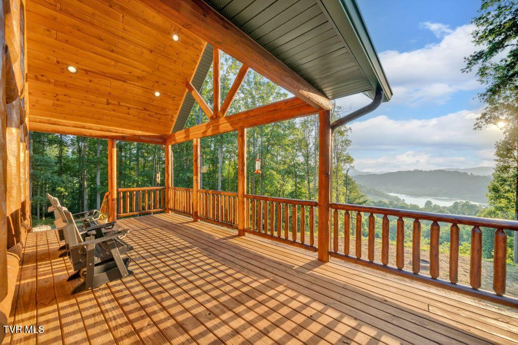 139 Lakeridge Lane