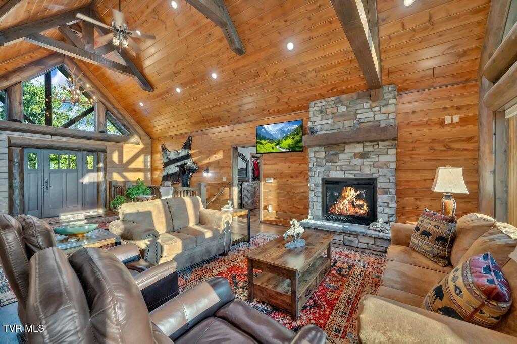 139 Lakeridge Lane