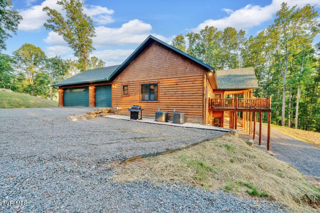 139 Lakeridge Lane