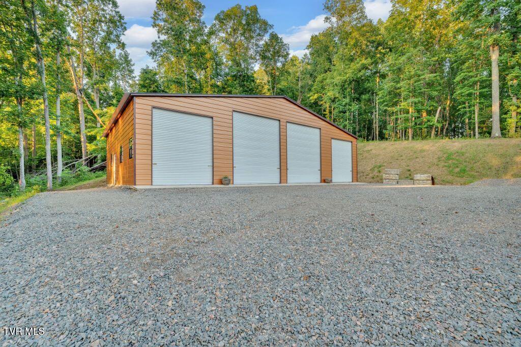 139 Lakeridge Lane