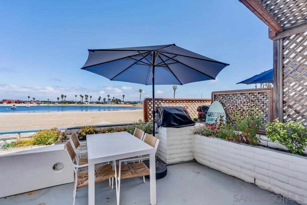 3536 40 Bayside Walk