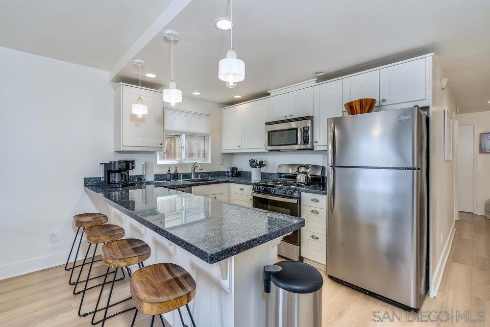 3536 40 Bayside Walk