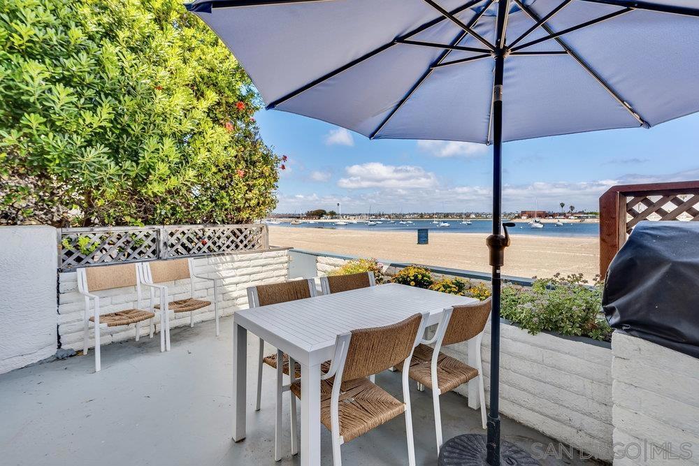 3536 40 Bayside Walk