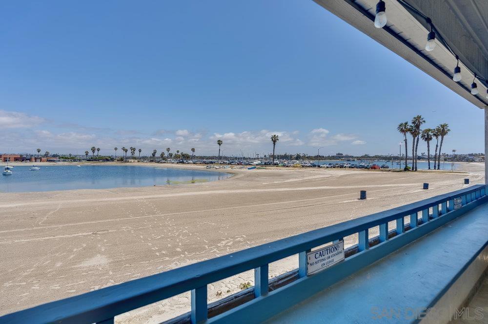 3536 40 Bayside Walk