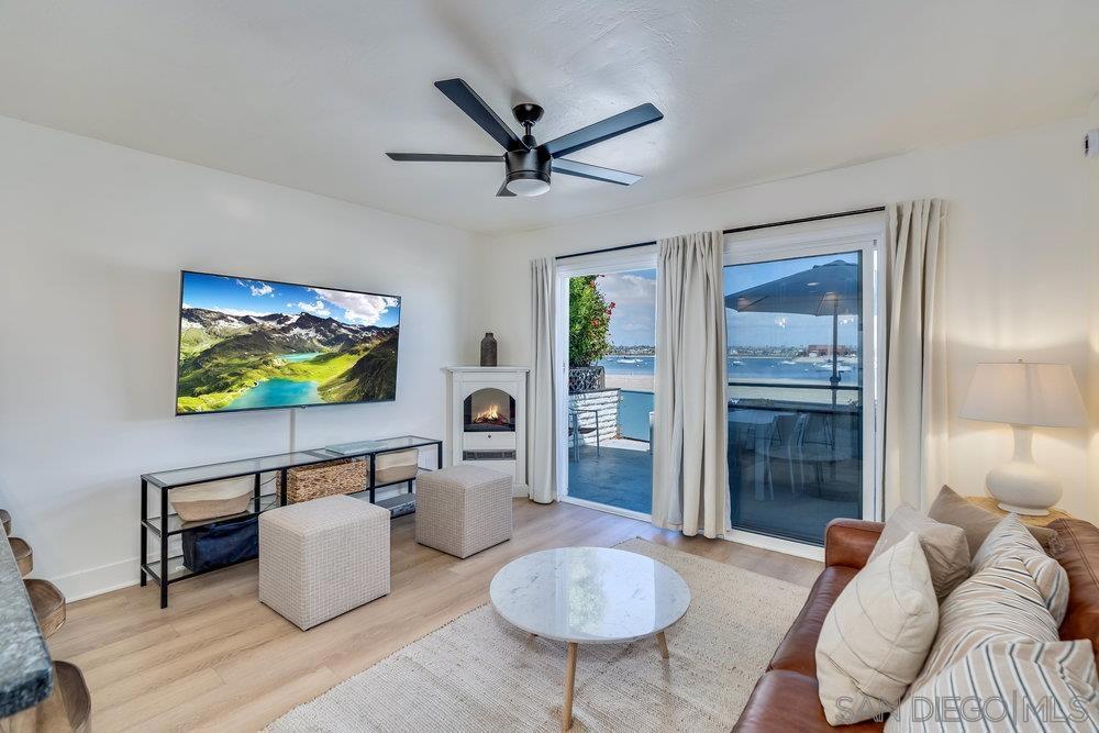 3536 40 Bayside Walk