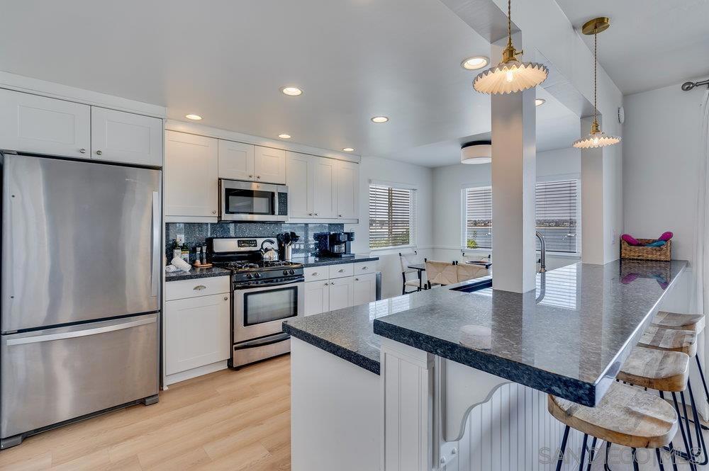 3536 40 Bayside Walk