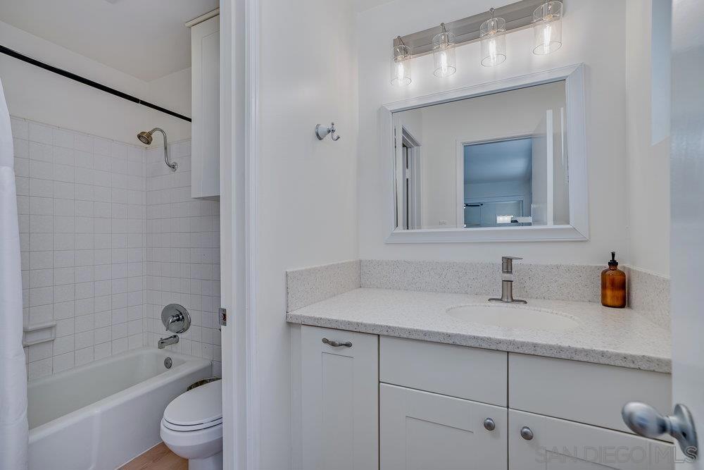 3536 40 Bayside Walk