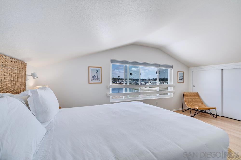 3536 40 Bayside Walk