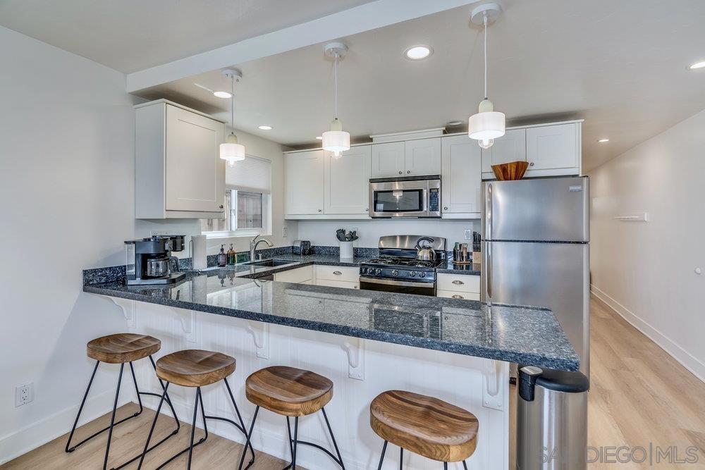 3536 40 Bayside Walk