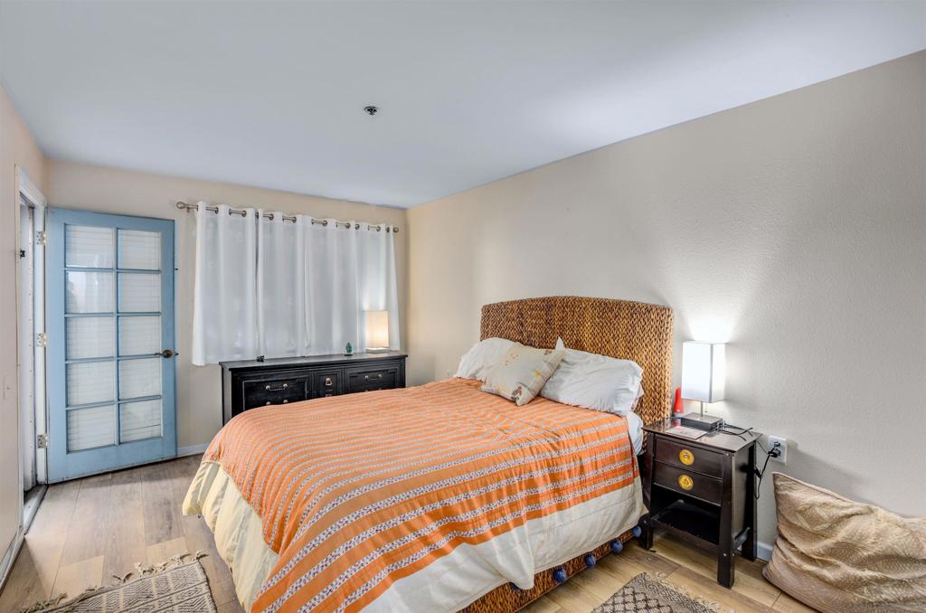 1616 CIRCA DEL LAGO C #108