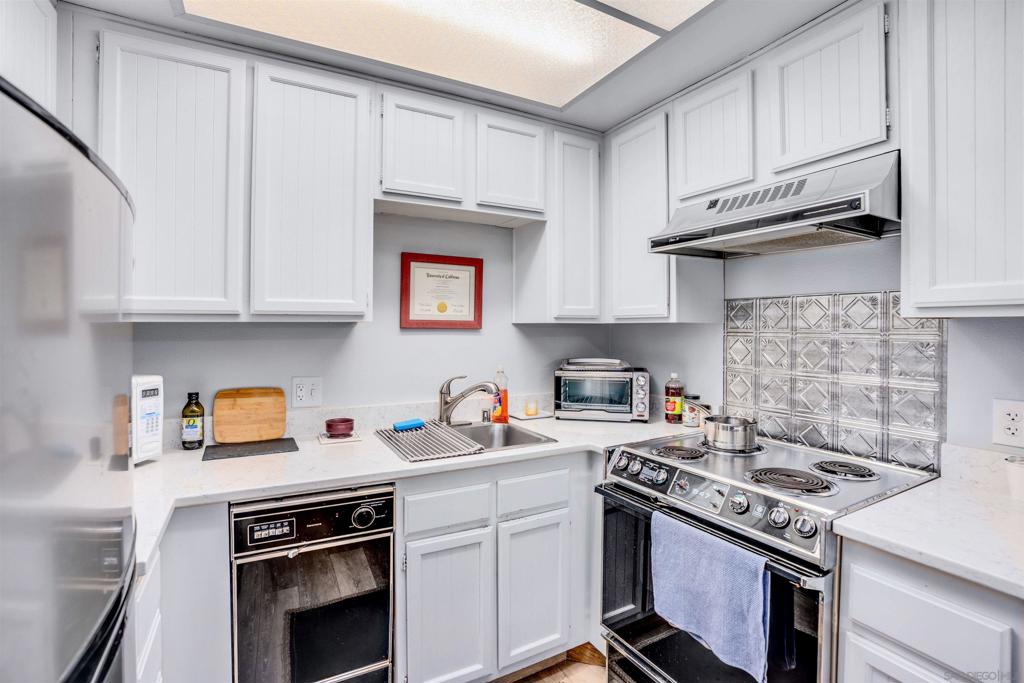 1616 CIRCA DEL LAGO C #108