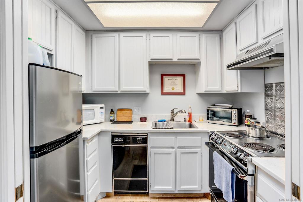 1616 CIRCA DEL LAGO C #108