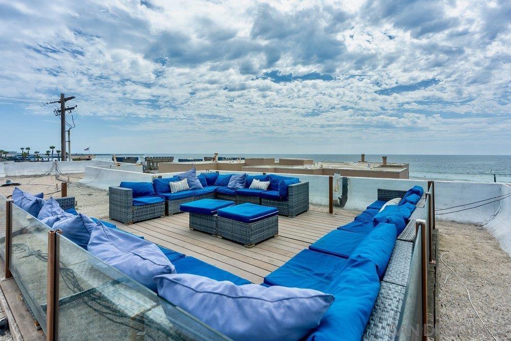 711 Island Ct B