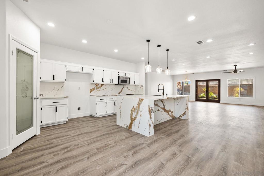 83293 Fairbanks Ave