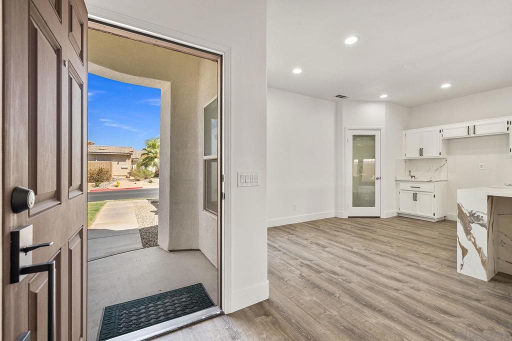 83293 Fairbanks Ave